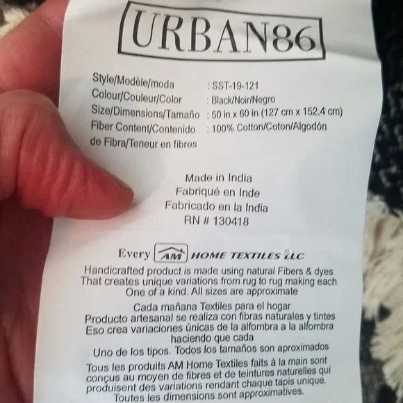 URBAN86 100% Cotton Throw Herringbone Pattern Black/Cream with Fringe NWT - Picture 4 of 4